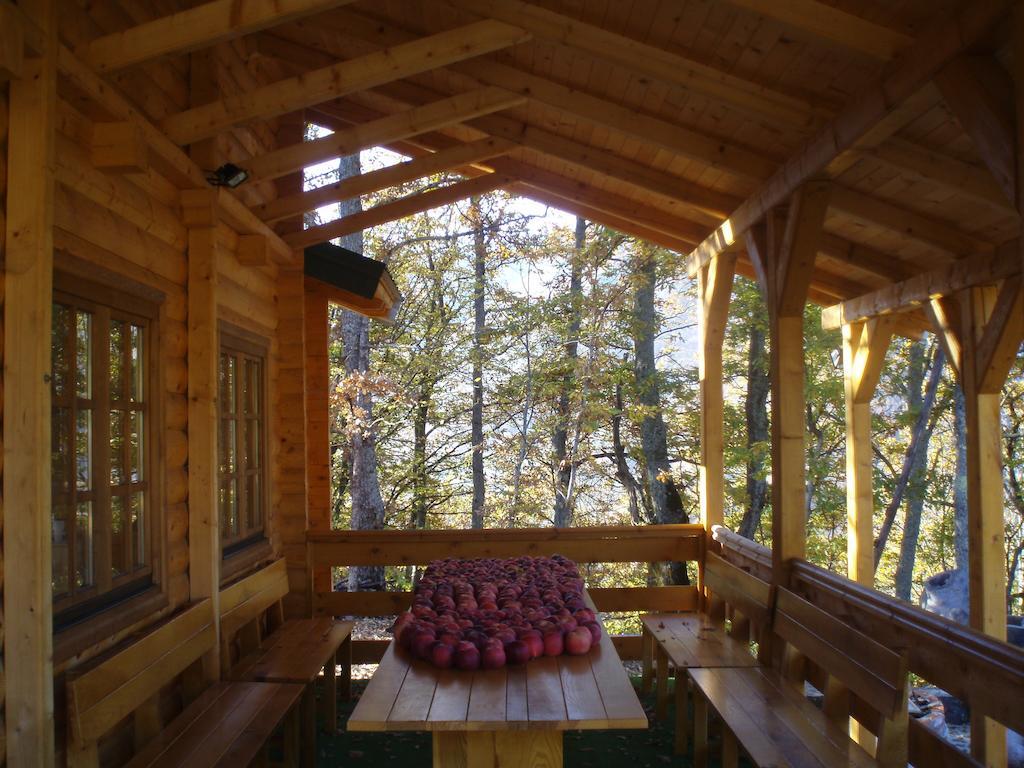 Guest House Tara Canyon Плевля Экстерьер фото